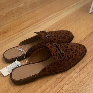Old Navy Brown Leopard Mules